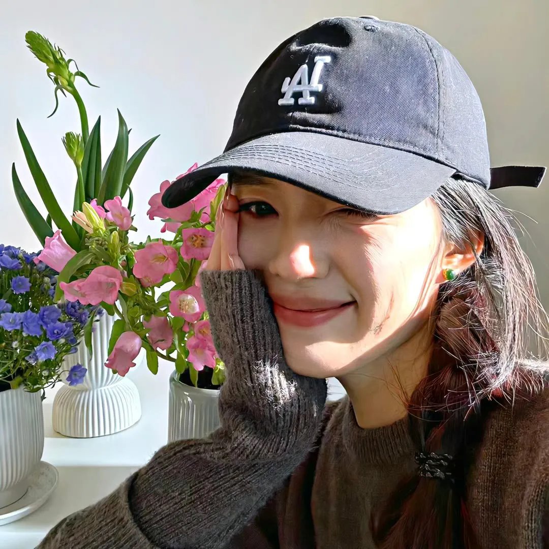 好女三头瞒